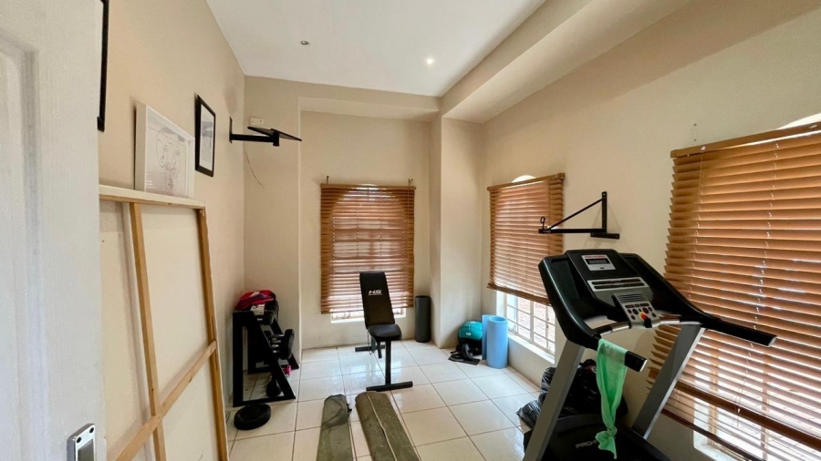 4 Bedroom Property for Sale in Safari Gardens North West